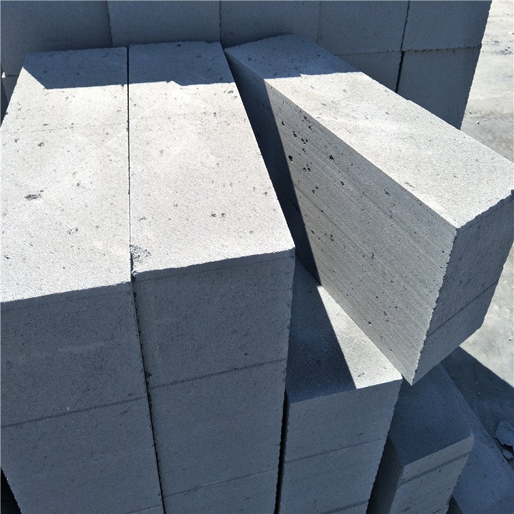建筑工程必备 加气块抗压保温蒸压B06砌块供应指南